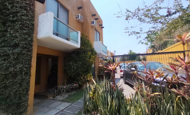 CASA EN TEZOYUCA EMILIANO ZAPATA MORELOS ESQUINA CON TERRENO AL SUR DE CUERNAVACA