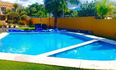 CASA EN TEZOYUCA EMILIANO ZAPATA MORELOS ESQUINA CON TERRENO AL SUR DE CUERNAVACA
