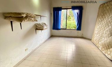 Casa con gran patio, 3 ambientes Santa Teresita