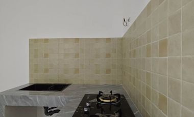 Rumah Seken 15 menit ke Eka Hospital Harapan Indah Hadap Utara J-37461