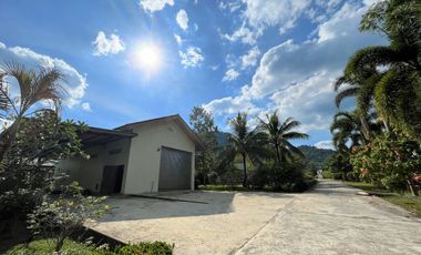 Large and Mountain View 4-bedroom house with pool for sale and rent in the center of Aonang, Krabi