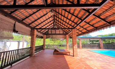 Large and Mountain View 4-bedroom house with pool for sale and rent in the center of Aonang, Krabi