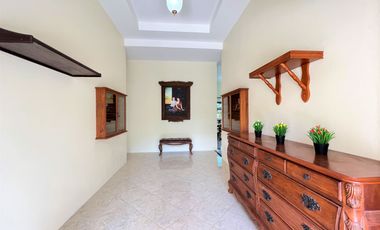 Large and Mountain View 4-bedroom house with pool for sale and rent in the center of Aonang, Krabi