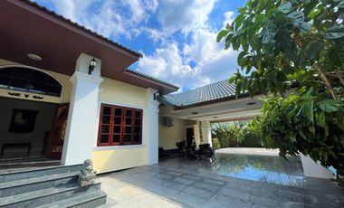 Large and Mountain View 4-bedroom house with pool for sale and rent in the center of Aonang, Krabi