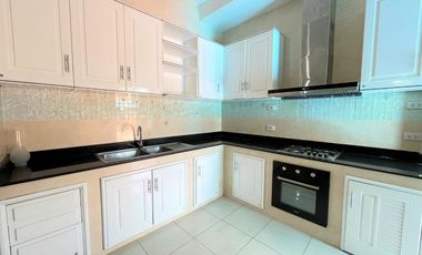 Large and Mountain View 4-bedroom house with pool for sale and rent in the center of Aonang, Krabi