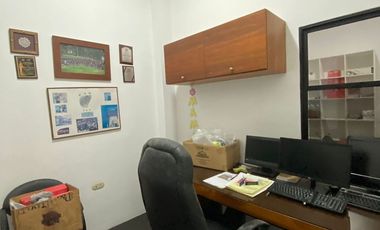 EN RENTA LOCAL COMERCIAL- ZONA CLÍNICA DE DIÁLISIS