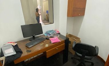 EN RENTA LOCAL COMERCIAL- ZONA CLÍNICA DE DIÁLISIS