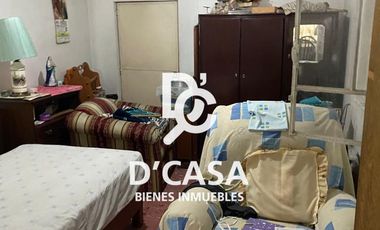 CASA CON LOCAL EN VENTA FRENTE A CENTRAL CAMIONERA