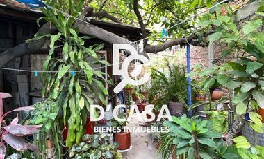 CASA CON LOCAL EN VENTA FRENTE A CENTRAL CAMIONERA