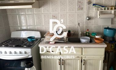 CASA CON LOCAL EN VENTA FRENTE A CENTRAL CAMIONERA