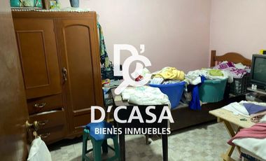 CASA CON LOCAL EN VENTA FRENTE A CENTRAL CAMIONERA