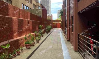 Central, FINES DE DICIEMBRE ,  pequeño depto. 1 dorm CON estacionamiento. Barros al llegar a Paicaví