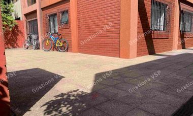 Central, FINES DE DICIEMBRE ,  pequeño depto. 1 dorm CON estacionamiento. Barros al llegar a Paicaví