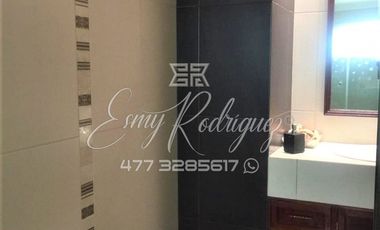CASA EN VENTA en ARBDE, León,Gto; IDEAL PARA OFICINAS-CONSULTORIO O CASA, 3 REC, 5 AUTOS