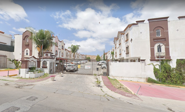 CASA EN VENTA EN JARDINES DE AGUA CALIENTE REMATO!