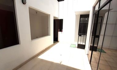VENDO DEPARTAMENTO EN PRIMER PISO – URB. LA CAPILLA – LA MOLINA