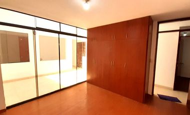 VENDO DEPARTAMENTO EN PRIMER PISO – URB. LA CAPILLA – LA MOLINA