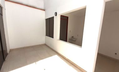 VENDO DEPARTAMENTO EN PRIMER PISO – URB. LA CAPILLA – LA MOLINA