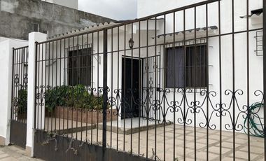 Venta Hermosa casa de una planta en Samanes 1, Guayaquil (conjunto residencial)