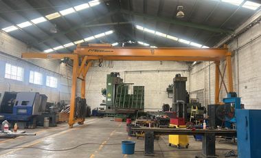 BODEGA INDUSTRIAL EN VENTA 1300m2