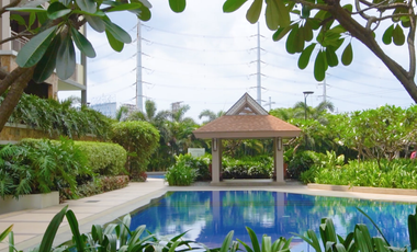 2-Bedroom Unit With Balcony Overlooking the Alabang Skyline