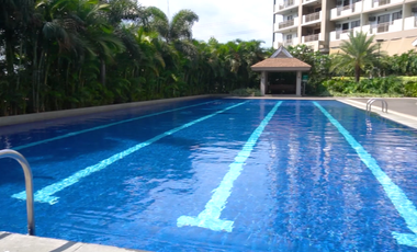 2-Bedroom Unit With Balcony Overlooking the Alabang Skyline