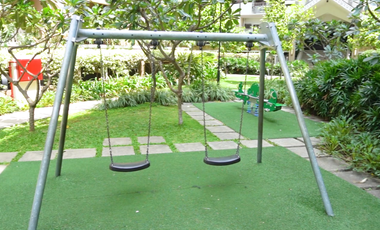 2-Bedroom Unit With Balcony Overlooking the Alabang Skyline