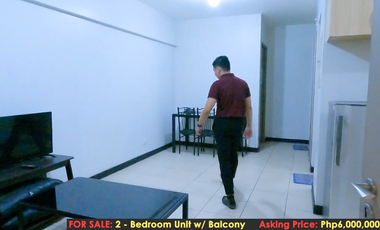 2-Bedroom Unit With Balcony Overlooking the Alabang Skyline
