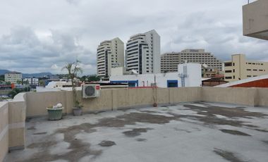 Suite de alquiler en Kennedy Norte, Parqueo Cerrado.