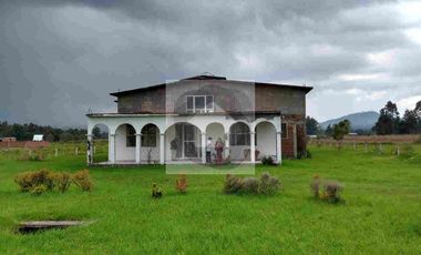 CASA DE CAMPO EN VENTA TZURUMUTARO TERRENO GRANDE