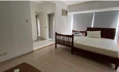 FOR SALE! 80sqms 2BR Condo with Parking at South of Market Residences, BGC