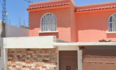 Casa en venta en Residencial Arboledas, Tula de Allende, Hidalgo en calle de Casuarina # 100