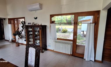 VENDO EXCEPCIONAL CASA EN VILLA VENTANA
