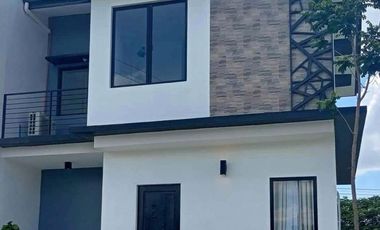 HANNAH -Spacious Two Storey with 3 Bedroom House in Cabanatuan City