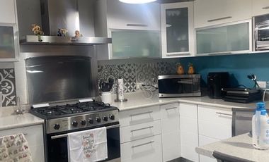 VENDO EXCELENTE CASA EN CONJUNTO DE 7 CASAS