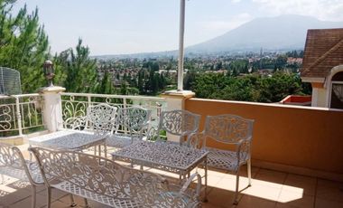 Sewa Villa di Kota Bunga Little Venice Puncak