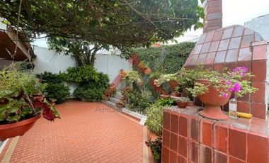 SE VENDE CASA DE DOS PISOS BARRIO VENECIA, SINCELEJO