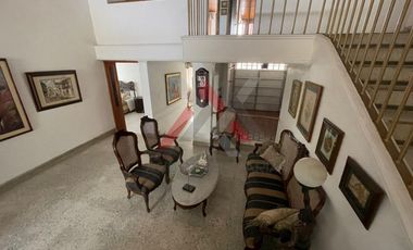 SE VENDE CASA DE DOS PISOS BARRIO VENECIA, SINCELEJO
