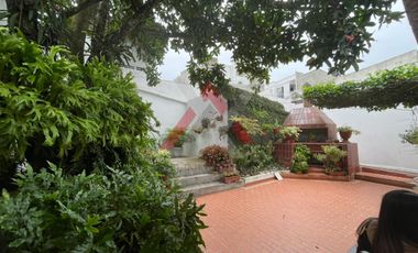 SE VENDE CASA DE DOS PISOS BARRIO VENECIA, SINCELEJO