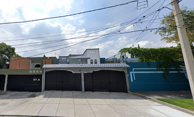 CASA de garantía hipotecaria en C. Ezequiel A. Chávez 21, Cd. Satélite, 53100 Naucalpan de Juárez, Méx.