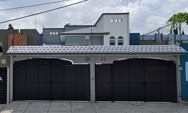 CASA de garantía hipotecaria en C. Ezequiel A. Chávez 21, Cd. Satélite, 53100 Naucalpan de Juárez, Méx.