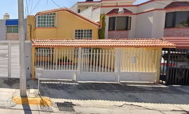 Excelente Casa en venta con gran plusvalía de remate dentro de Lima, Valle Dorado, Tlalnepantla de Baz, Estado de México