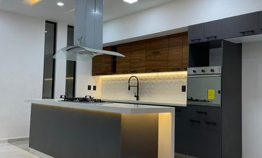 Increíble Casa NUEVA con Alberca y 4 Rec. en Condominio con Seguridad 24/7 en Cuernavaca