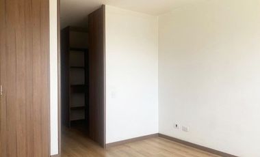 PR17621 Apartamento en arriendo en el sector Loma del Escobero