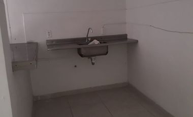 SE ARRIENDA LOCAL COMERCIAL