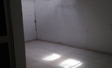 SE ARRIENDA LOCAL COMERCIAL