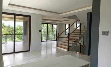 Overlooking with Sierra Madre Skyline RFO 3BR H&L in Sun Valley, Antipolo City