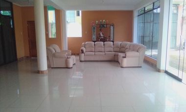 Venta Casa Con Piscina$ 400,000.00 ( Cuatro Cientos Mil Dólares Americanos )Departamento De Huánucoprovincia Leoncio Prado