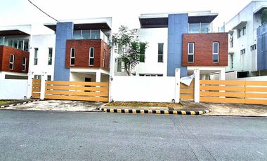 Single Detached 3 Storey House and Lot  for sale in Commonwealth Quezon City
