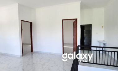 DIJUAL RUMAH SEDAP MALAM TUNJUNG BIRU SANUR DENPASAR, BALI